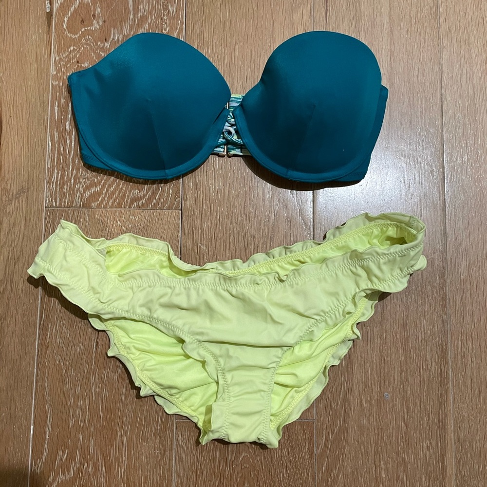 VS bikini